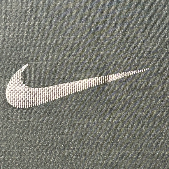 Nike black Dri-Fit men’s size large - Picture 5 of 6